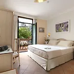 Relais Angiolina Konukevi