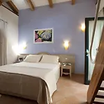 Konukevi Relais Angiolina 4*
