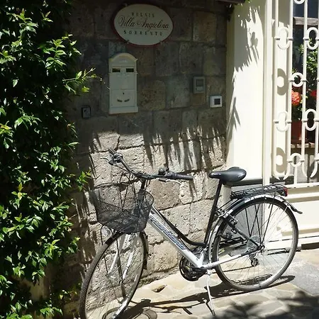 Relais Angiolina 4* سورينتو