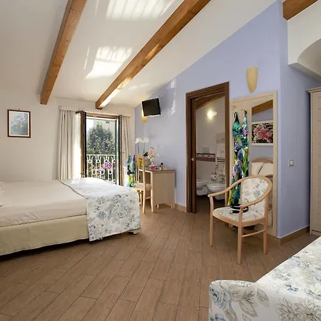 Guest house Relais Angiolina 3*
